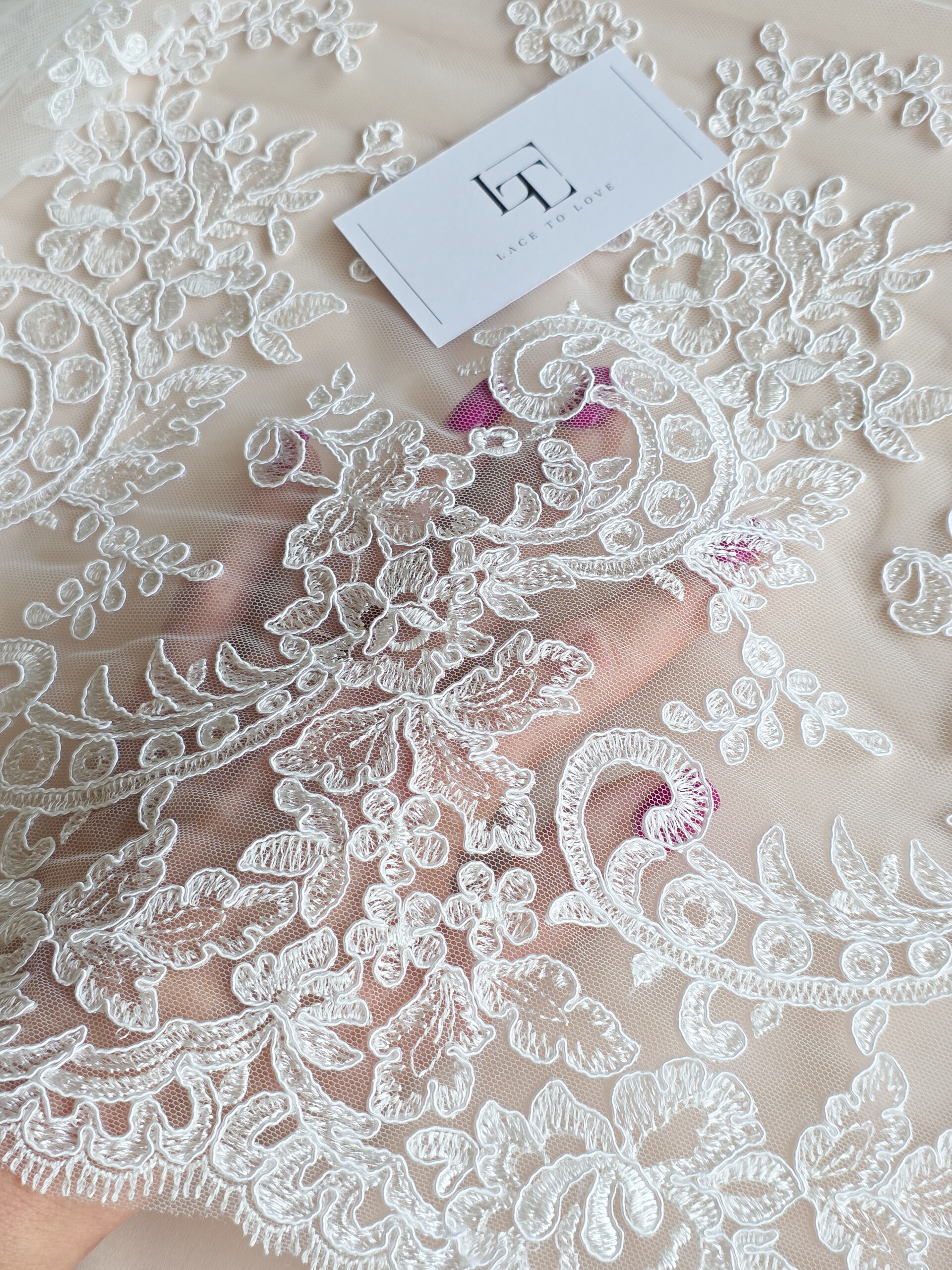 Ivory lace fabric - Lace To Love