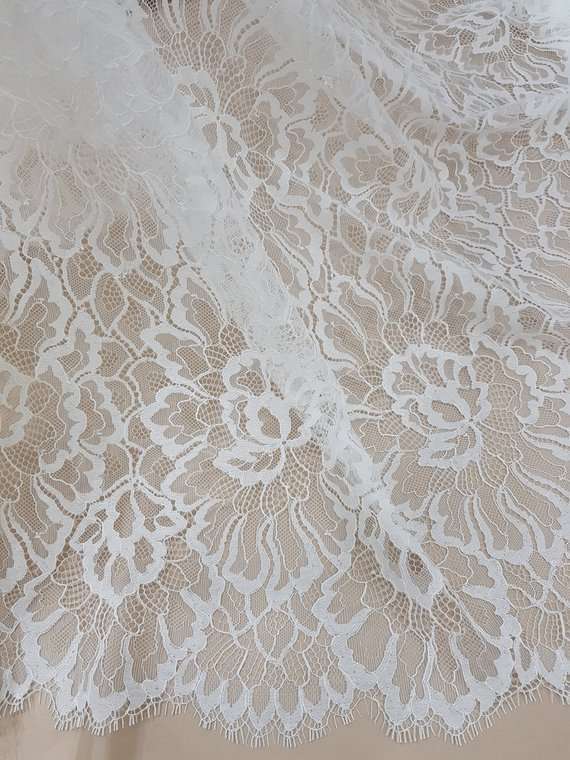 Ivory lace fabric - Lace To Love