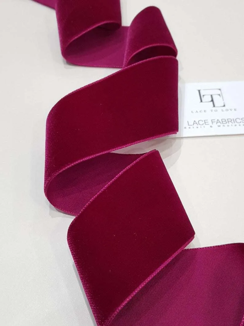 Red velvet ribbon - Lace To Love