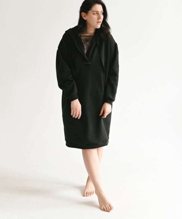 Black cosy hoodie