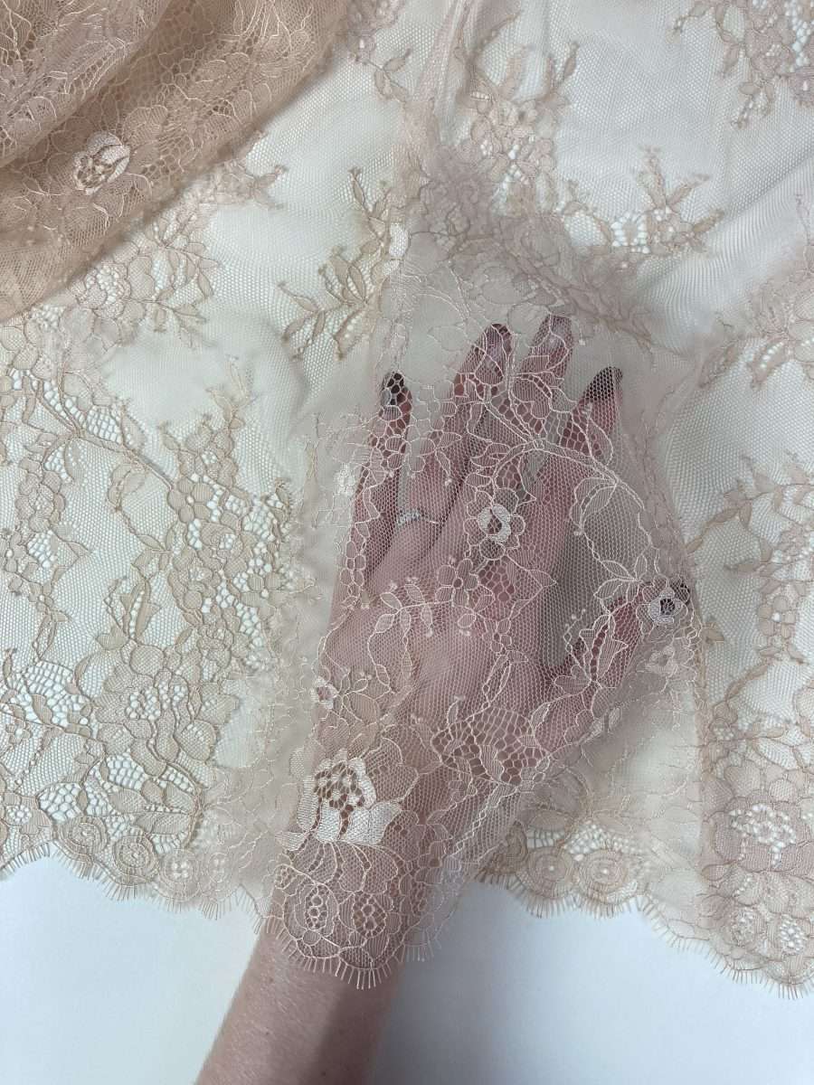 Beige Chantilly lace fabric - Lace To Love