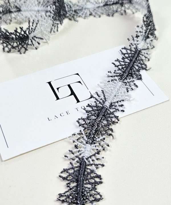 Black-white-snowflake-christmas-lace-trim-europe