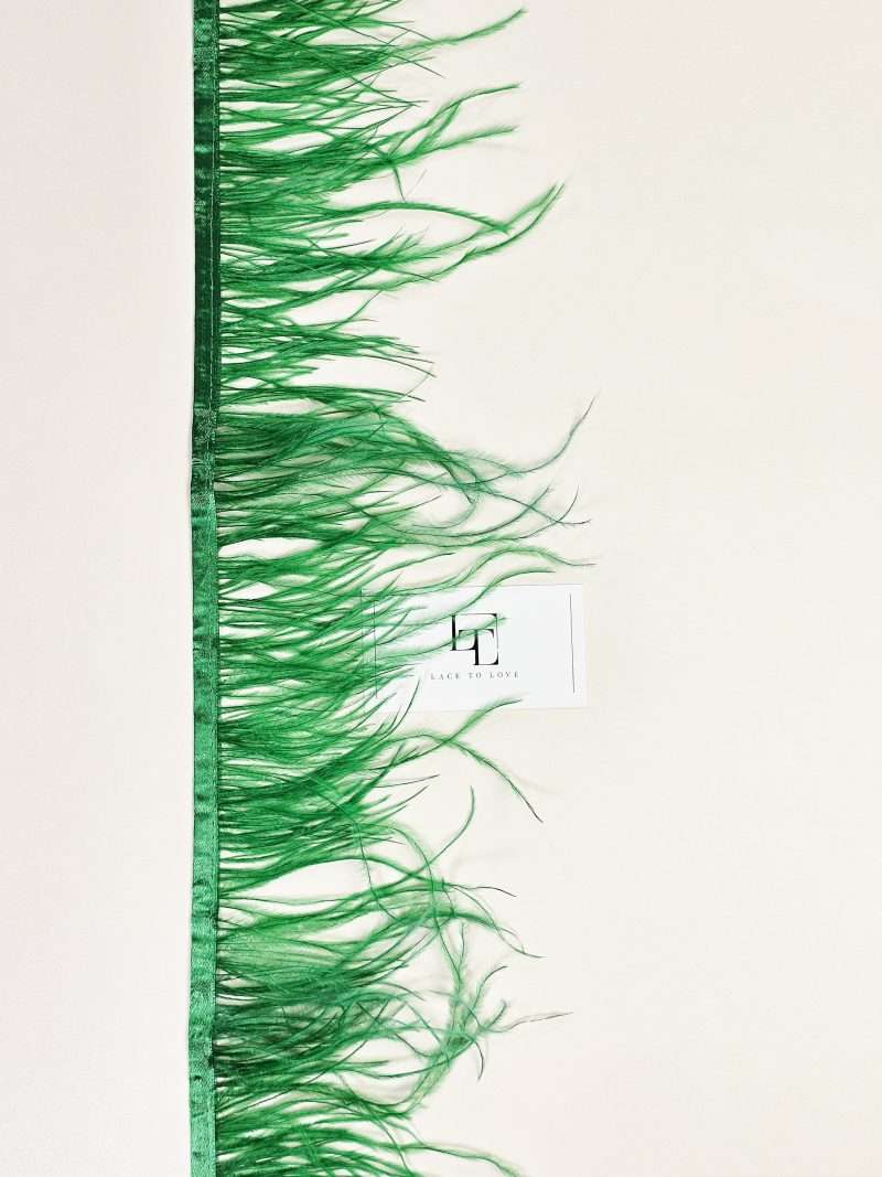 Green natural ostrich feather fringe