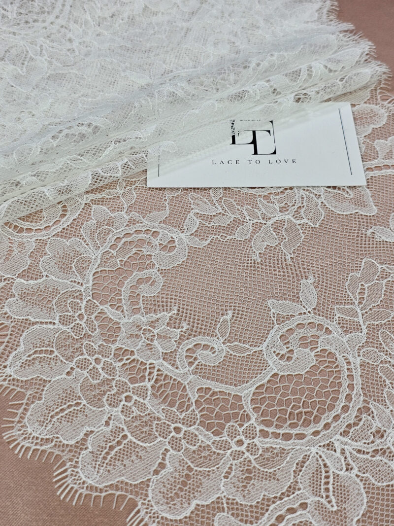 Quality lace trimming fabric online shop