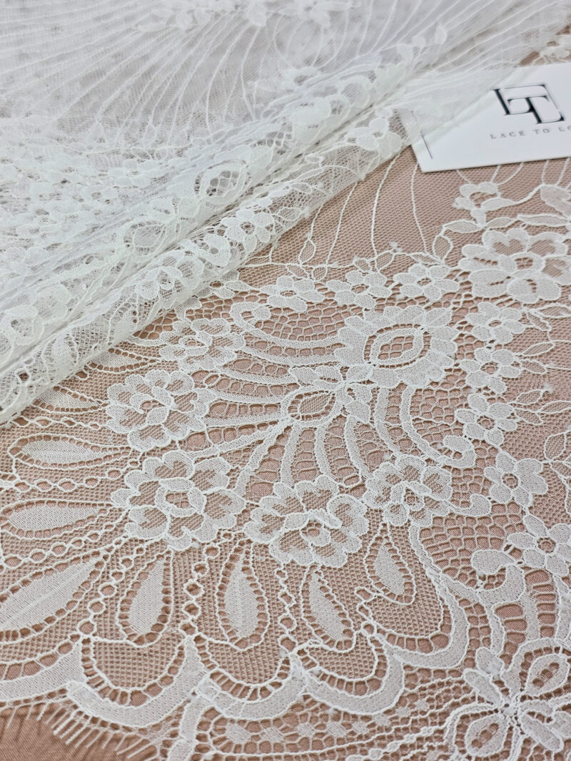Quality lace trimming fabric online shop