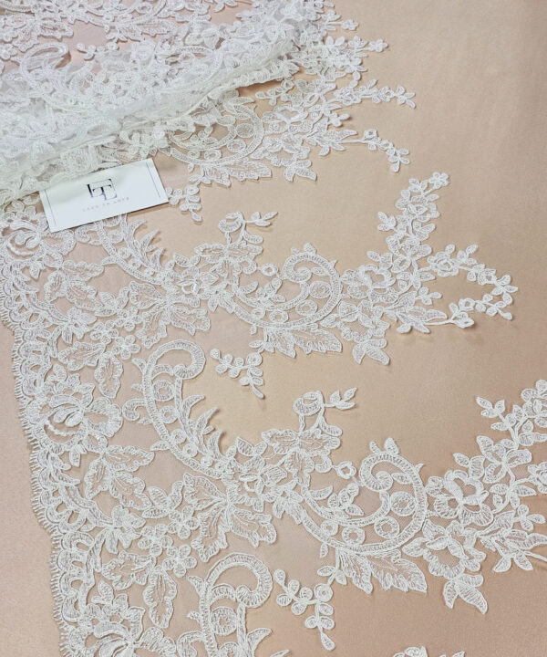 Luxury lace shop online Europe