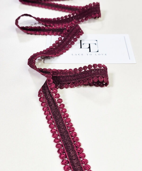 Luxury lace shop online Europe