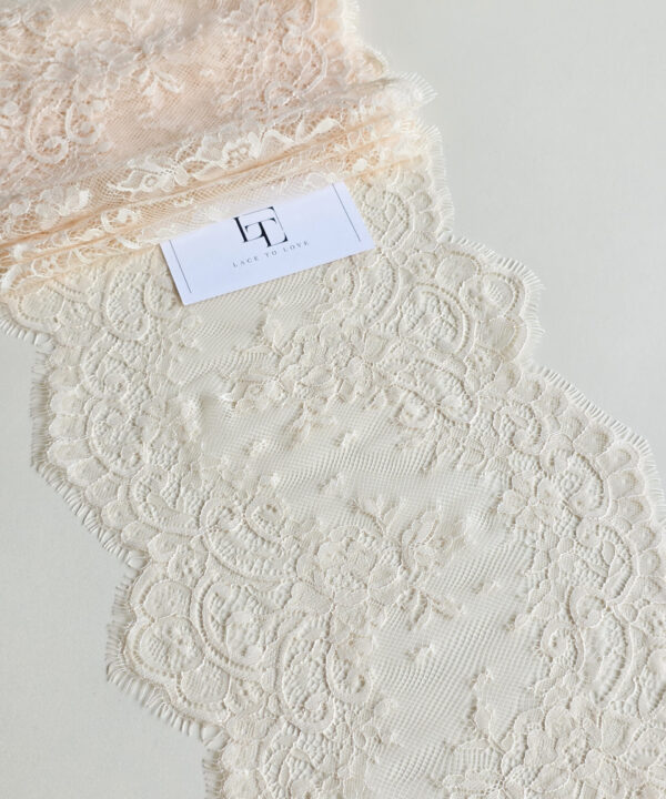 High quality pink haberdashery lace trimming by the meter