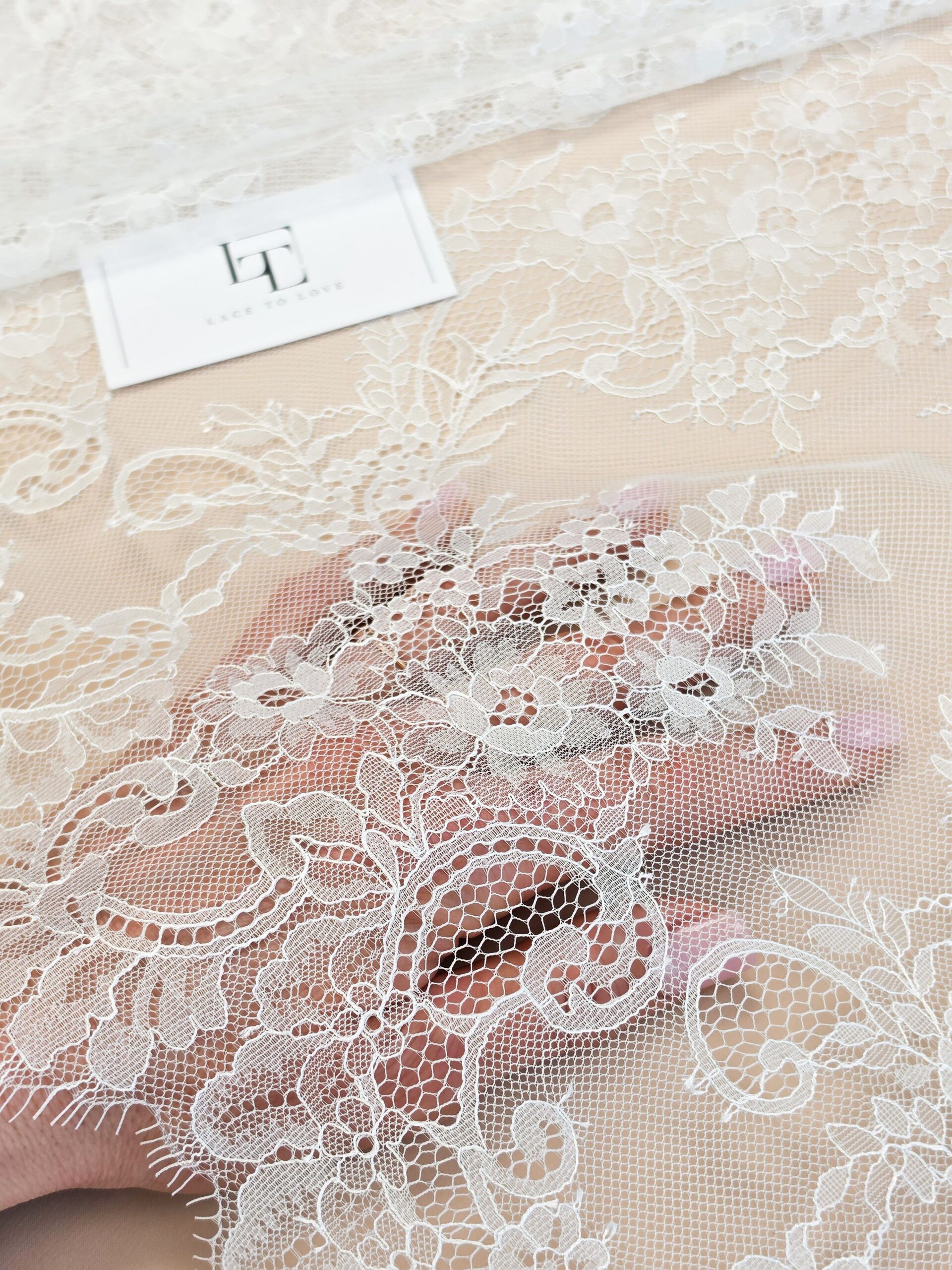 Wedding lace fabrics - Lace To Love
