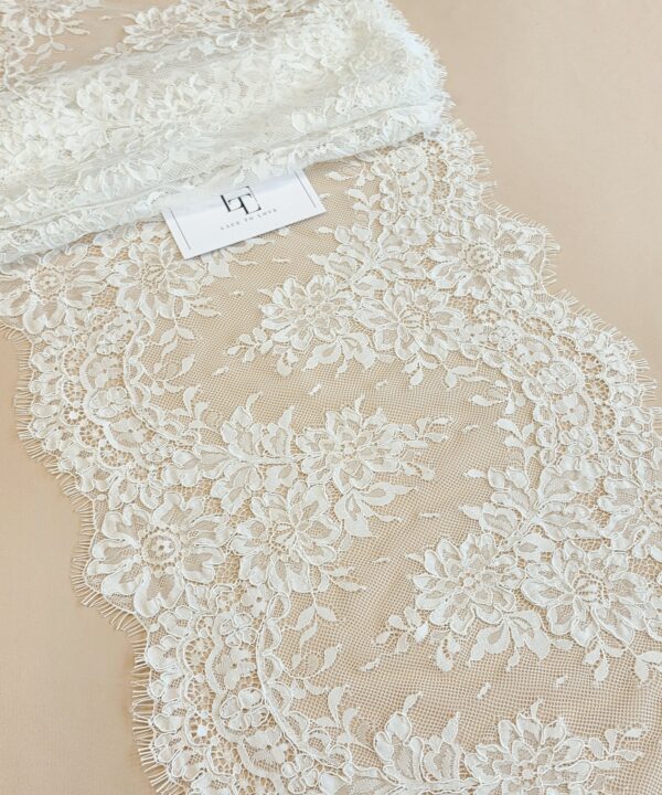 Ivory Chantilly eyelash lace trim with cord europe