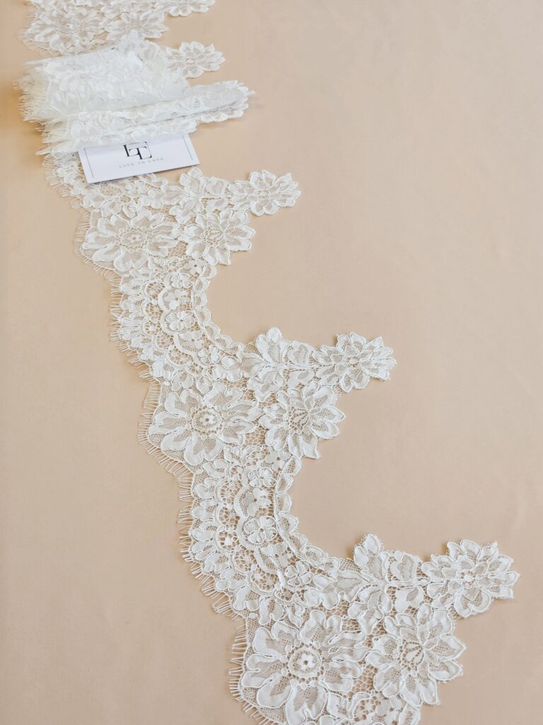 Ivory Chantilly eyelash lace trim with cord europe